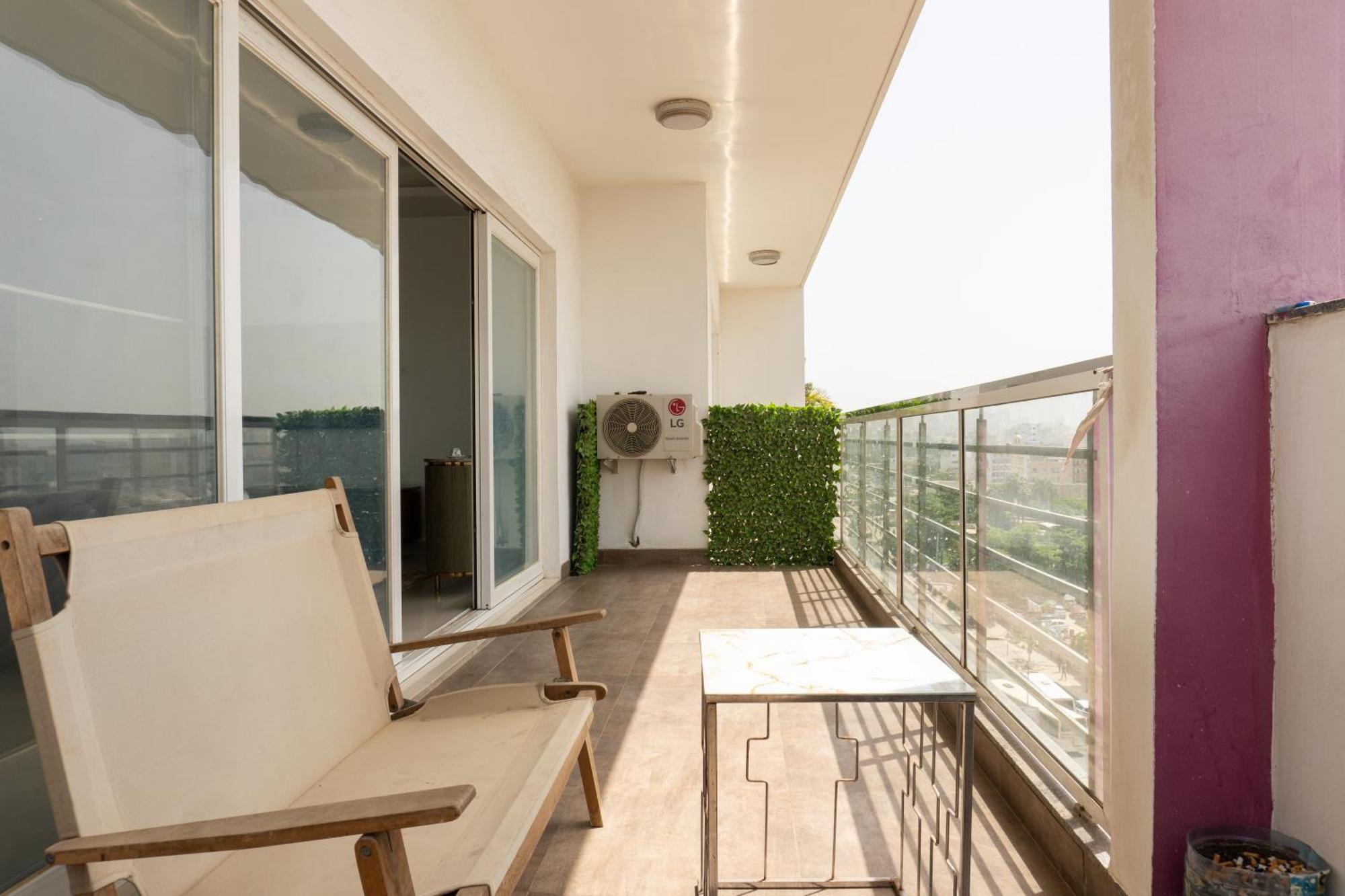 Bed and breakfast Meublees Avenue Cheikh Anta Diop *
